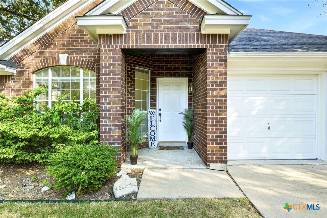 1514 White Oak Loop