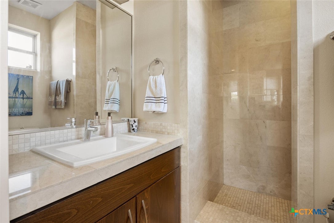 Round Mountain, Texas, 78663, United States, 4 Bedrooms Bedrooms, ,4 BathroomsBathrooms,Residential,Active,1966026
