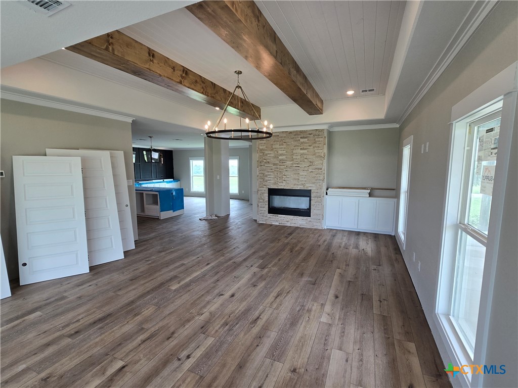 8186 S Lone Star Parkway