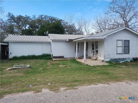 Photo of 268 N Burke Street, Goliad, TX 77963 (MLS # 602265)