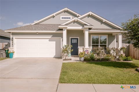 Photo of 404 Brushy Creek, Victoria, TX 77904 (MLS # 618605)