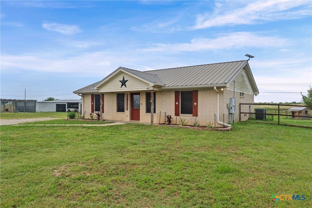 Photo of 7476 Arthur Cemetery Road, Troy, TX 76579 (MLS # 617487)