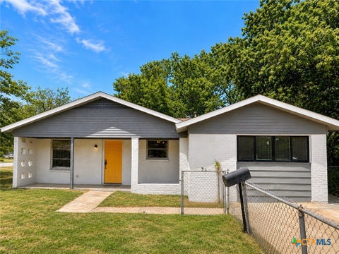 Photo of 1505 S W S Young Drive, Killeen, TX 76543 (MLS # 622477)
