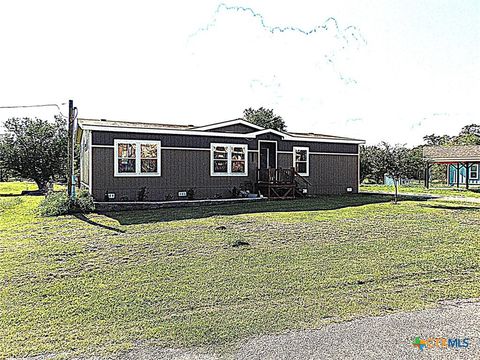 1114 Dunn Street Yoakum TX 77995