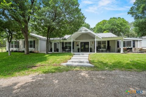 Photo of 601 Valley View West Road, San Marcos, TX 78666 (MLS # 611749)