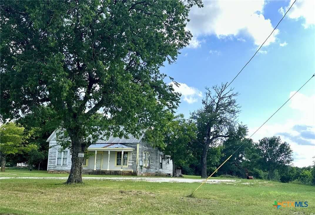 8225 Fm 182