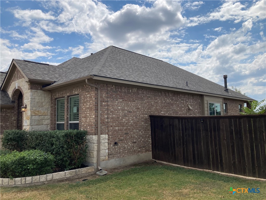 112 Tulip Garden Trail