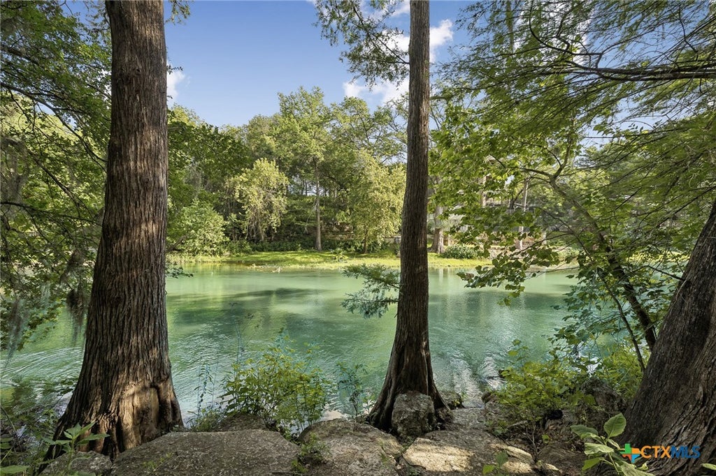 Photo of 1121 Bradstreet, Canyon Lake, TX 78133 (MLS # 618252)
