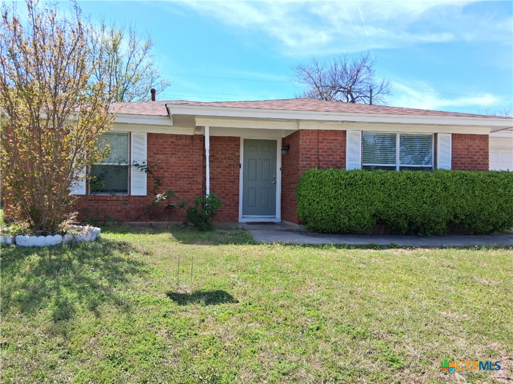 Photo 1 of 19 — 418 Cottonwood Drive, Copperas Cove, TX 76522