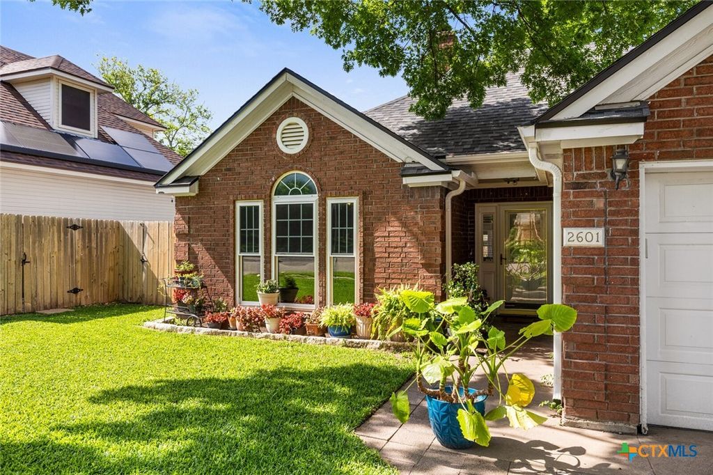 Photo of 2601 Stratford Drive, Temple, TX 76502 (MLS # 612923)