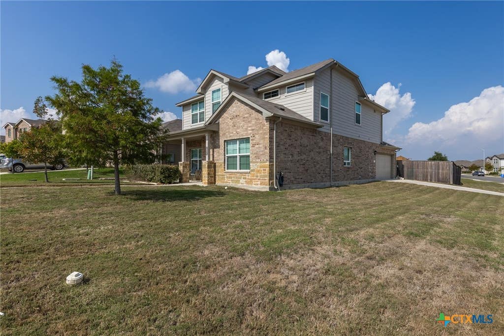 Photo of 929 Indigo Way Way, Seguin, TX 78155 (MLS # 596651)