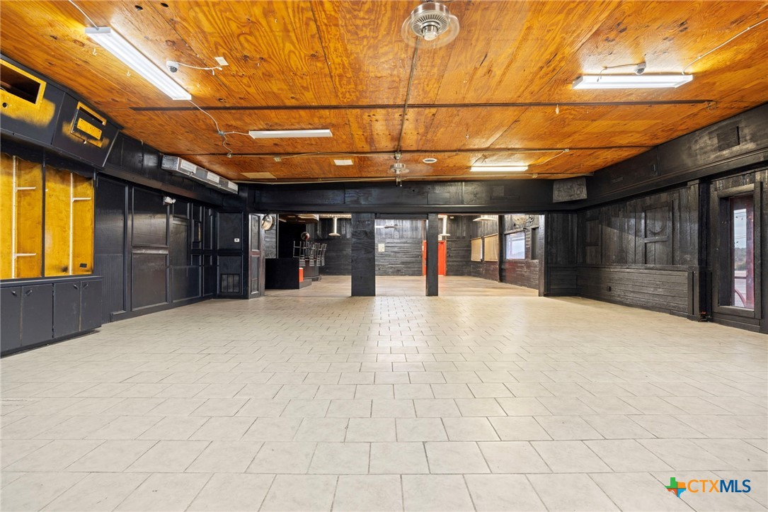 1505 E Veterans Memorial Boulevard