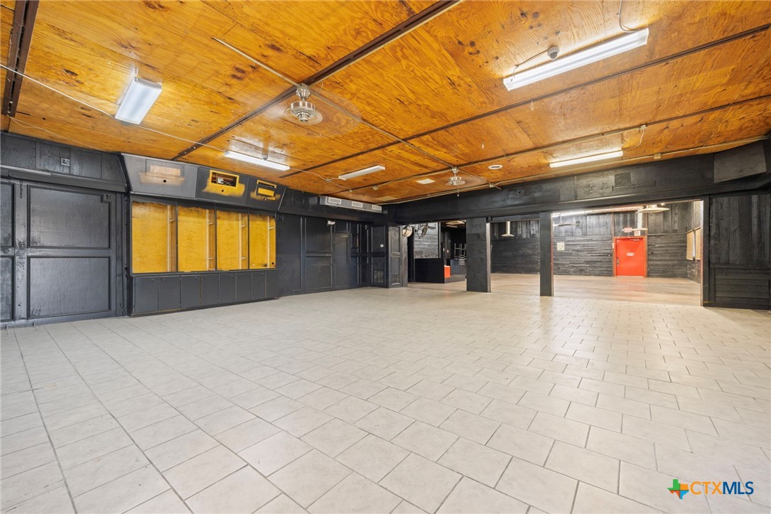 1505 E Veterans Memorial Boulevard