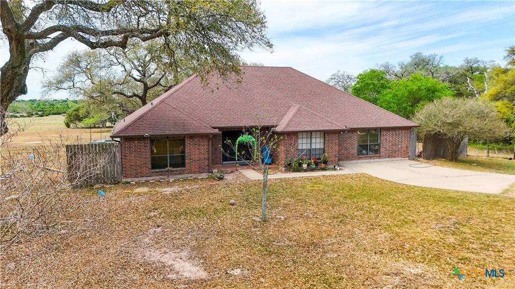 Photo of 10782 County Road 284, Edna, TX 77957 (MLS # 610440)