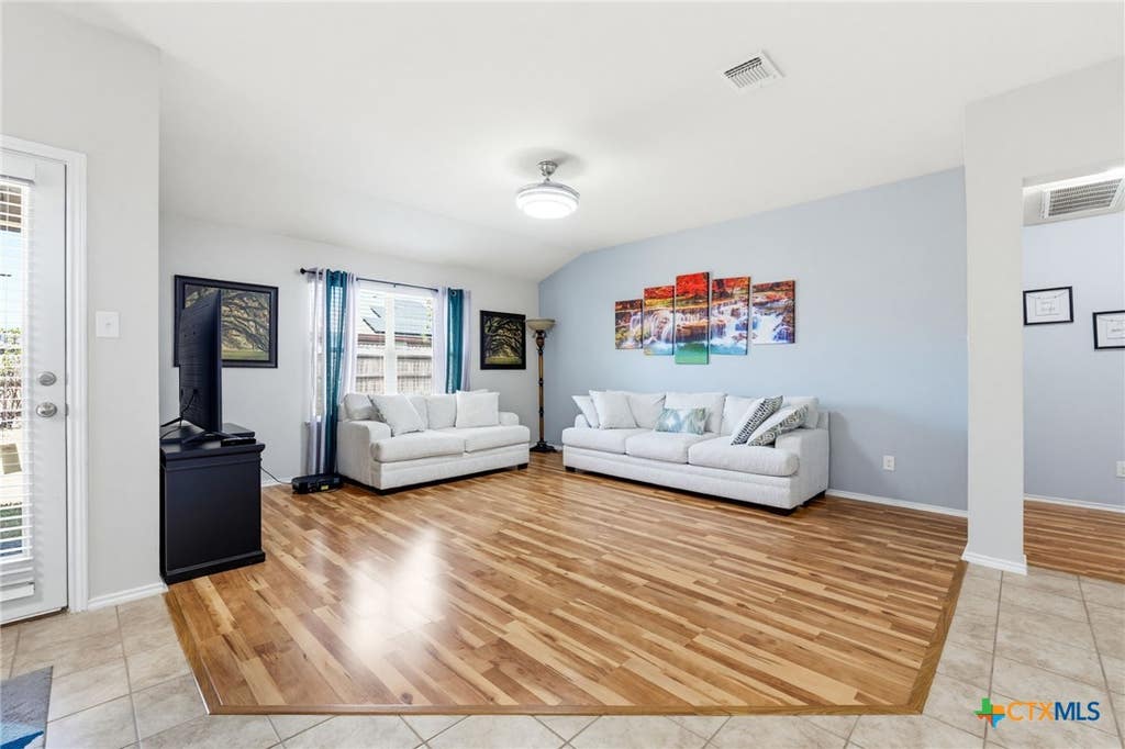 Photo of 5305 Harvard Lane, Killeen, TX 76543 (MLS # 622903)