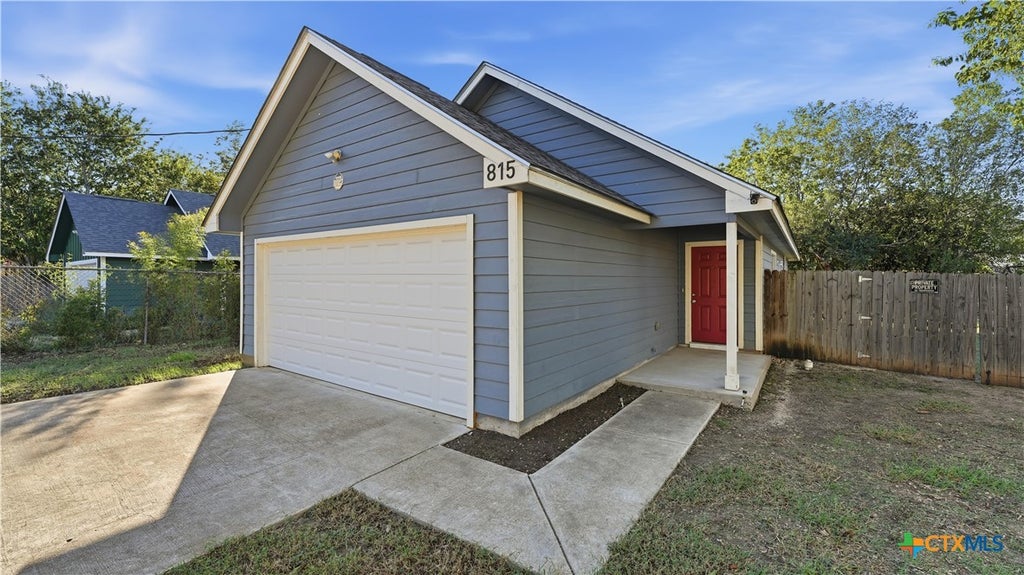 Photo of 815 Fourth Street, Seguin, TX 78155 (MLS # 628142)