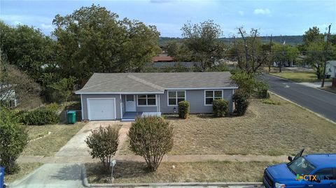 Photo of 1009 S 5th Street, Copperas Cove, TX 76522 (MLS # 595626) Photo of 1009 S 5th Street, Copperas Cove, TX 76522 (MLS # 595626)