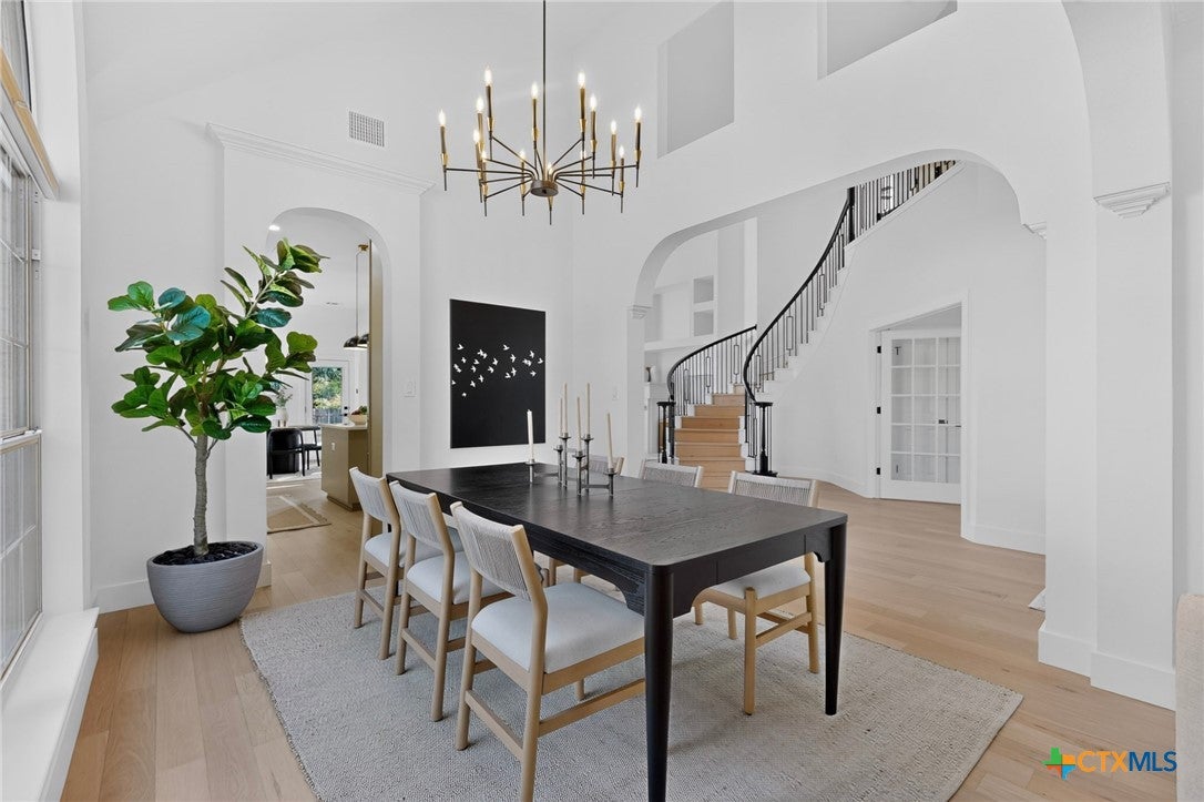 6612 Orchard Hill Drive