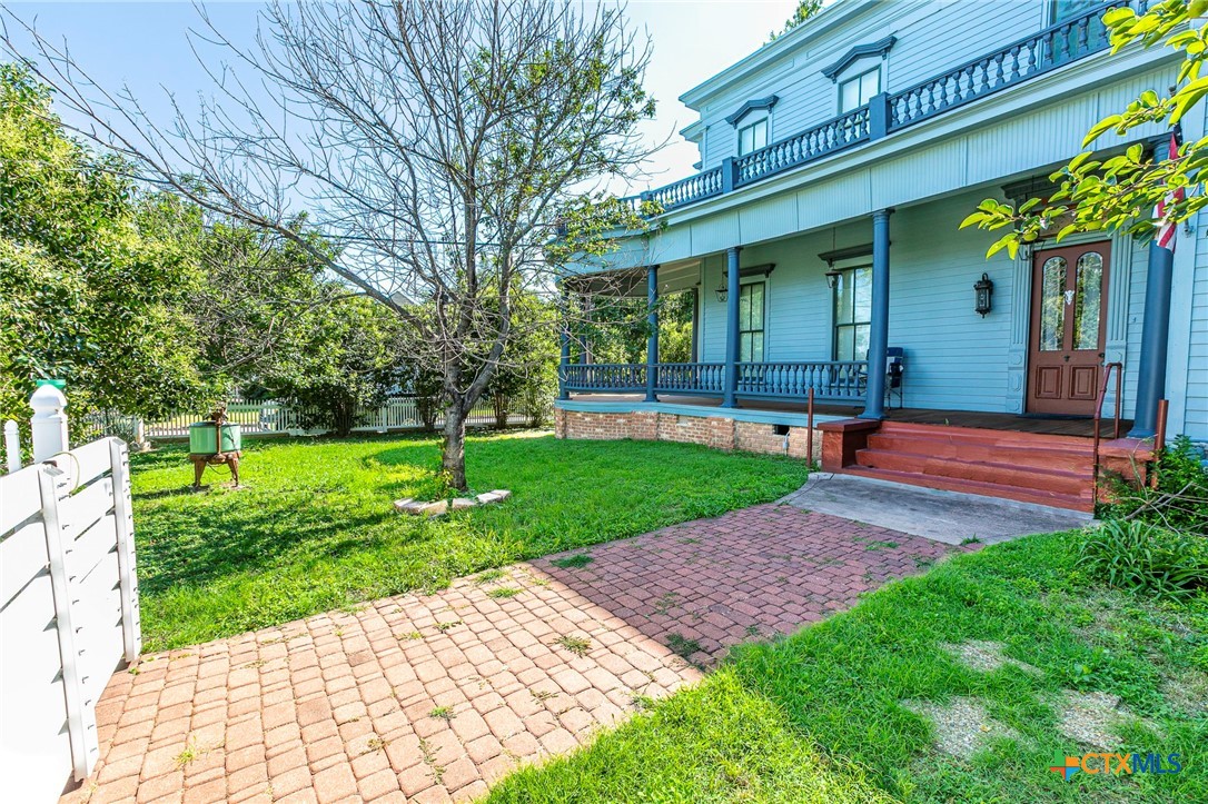 702 N Penelope Street