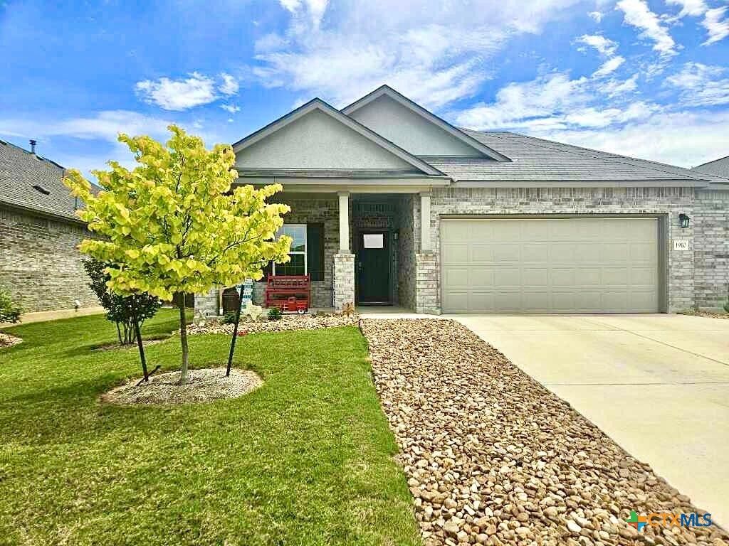 Photo of 1910 Esplanade, New Braunfels, TX 78130 (MLS # 605400)