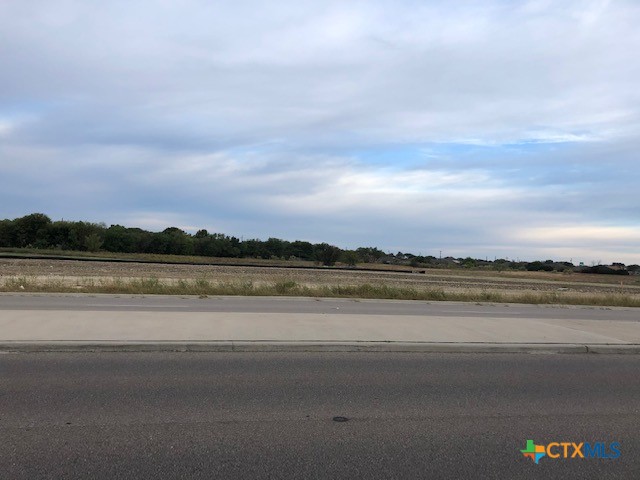 5000 Rose Garden Loop