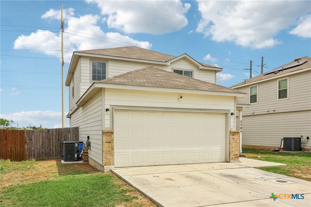 Photo of 2505 Dino Drive, Seguin, TX 78155 (MLS # 614320)
