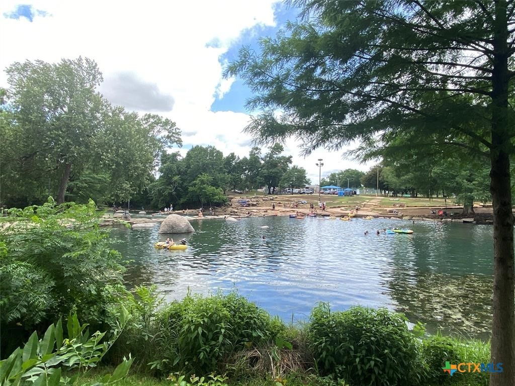 Photo of 948 Sycamore Street, San Marcos, TX 78666 (MLS # 582496)