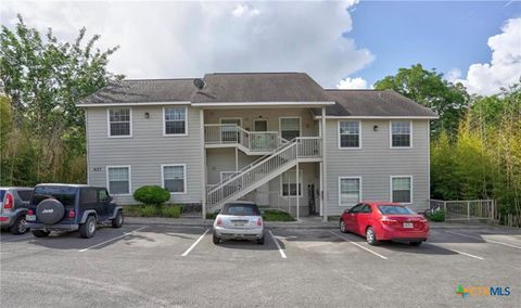 Photo of 427 Lindsey Street #111, San Marcos, TX 78666 (MLS # 613804)