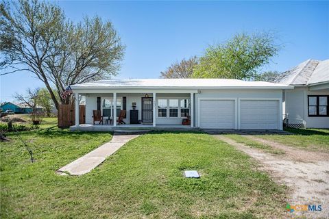 Photo of 305 W Dallas Avenue, Seadrift, TX 77983 (MLS # 607318)