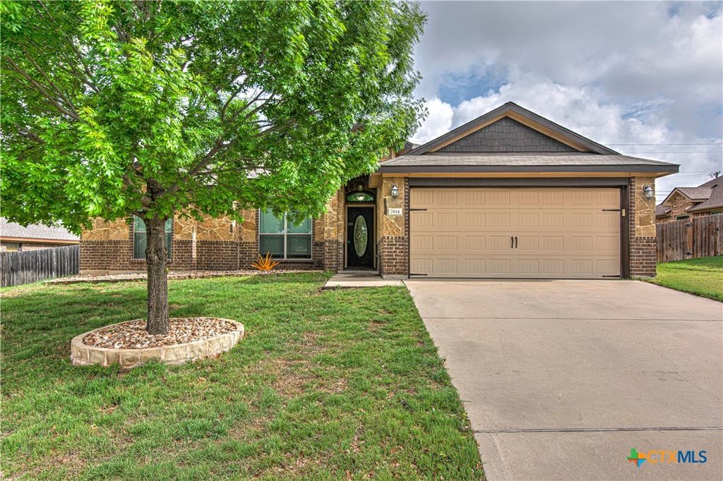 Photo of 7814 Dudleys Draw Drive, Temple, TX 76502 (MLS # 610435)
