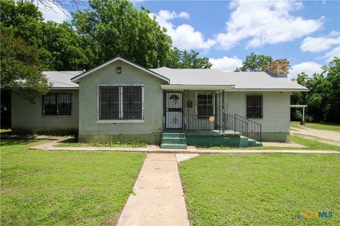 Photo of 1208 N College Street, Killeen, TX 76541 (MLS # 613542)