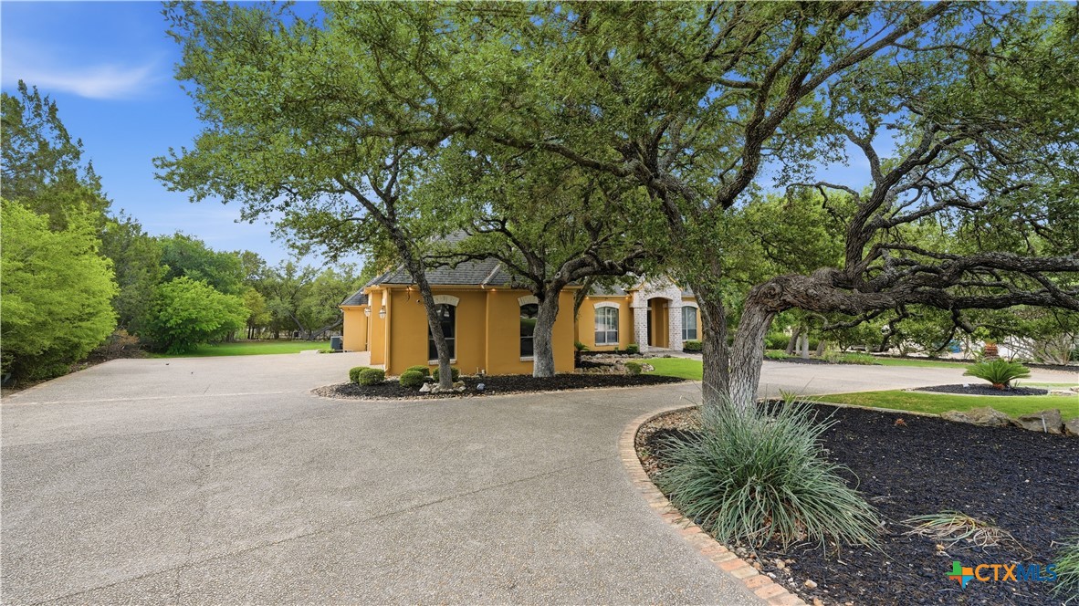 9752 Trophy Oaks Drive