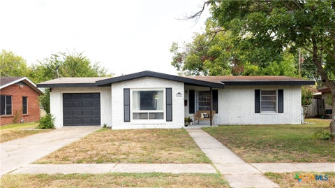 Photo of 4801 Dahlia Lane, Victoria, TX 77904 (MLS # 625313)