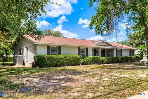 Photo of 1345 Azalea Lane, New Braunfels, TX 78130 (MLS # 622231)