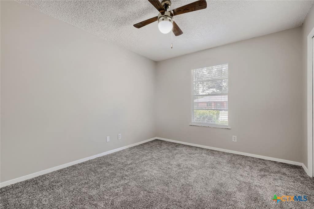 Photo of 1345 Azalea Lane, New Braunfels, TX 78130 (MLS # 622231)