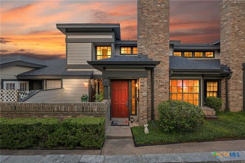 Photo of 1748 Ohlen Road #3, Austin, TX 78757 (MLS # 599489)