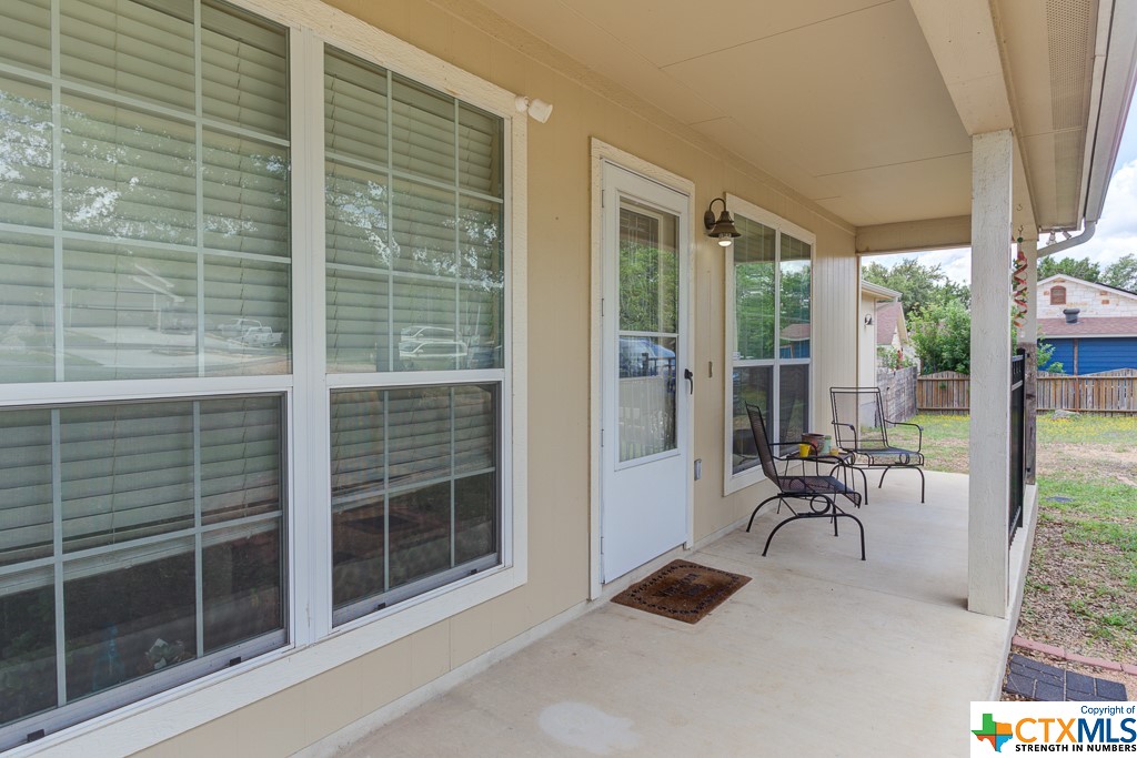 Fischer, Texas 78623, United States, 3 Bedrooms Bedrooms, ,2 BathroomsBathrooms,Residential,Pending,61311