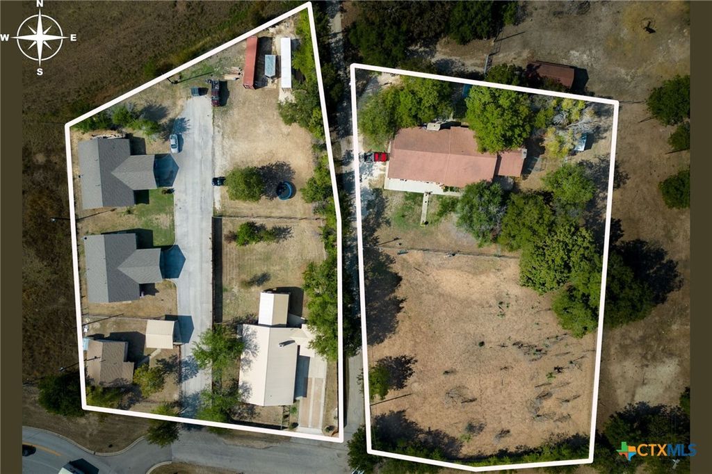 Photo of 1707 E Fourth St St, Lampasas, TX 76550 (MLS # 610719)