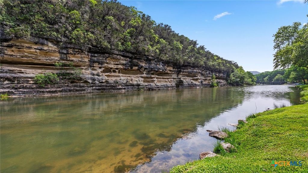 Photo of 540 River Run #113, New Braunfels, TX 78132 (MLS # 611976)