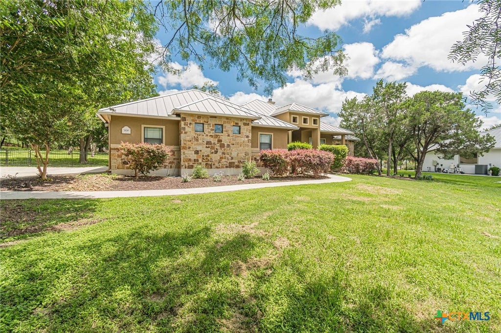 Photo of 2628 Wolf Lair, New Braunfels, TX 78132 (MLS # 615538)
