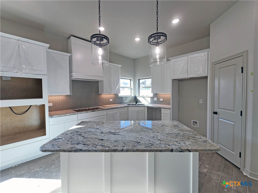 712 Eagle Claw Drive