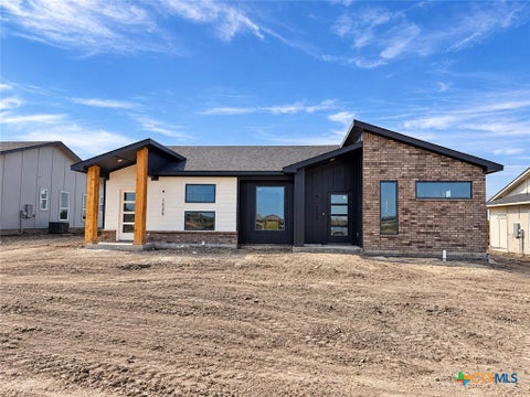 Photo of 1525 crooked river ct Ct, Temple, TX 76502 (MLS # 626070)