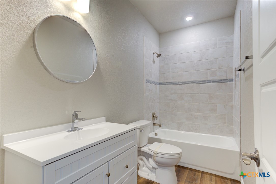 Canyon Lake, Texas 78133, United States, 3 Bedrooms Bedrooms, ,3 BathroomsBathrooms,Residential,Pending,54543