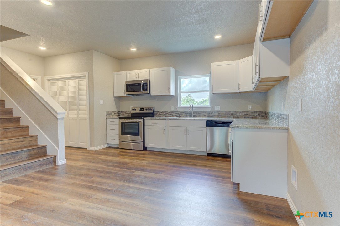 Canyon Lake, Texas 78133, United States, 3 Bedrooms Bedrooms, ,3 BathroomsBathrooms,Residential,Pending,54543