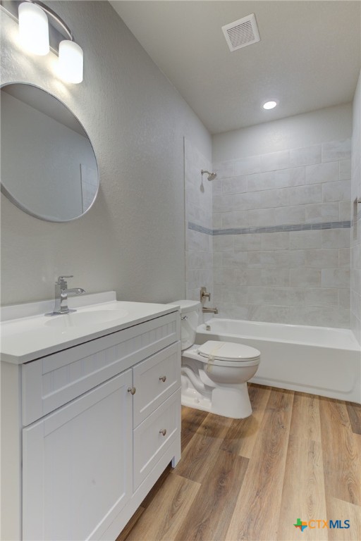 Canyon Lake, Texas 78133, United States, 3 Bedrooms Bedrooms, ,3 BathroomsBathrooms,Residential,Pending,54543