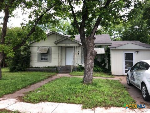 Photo of 1104 Nolan Avenue, Killeen, TX 76541 (MLS # 620632)