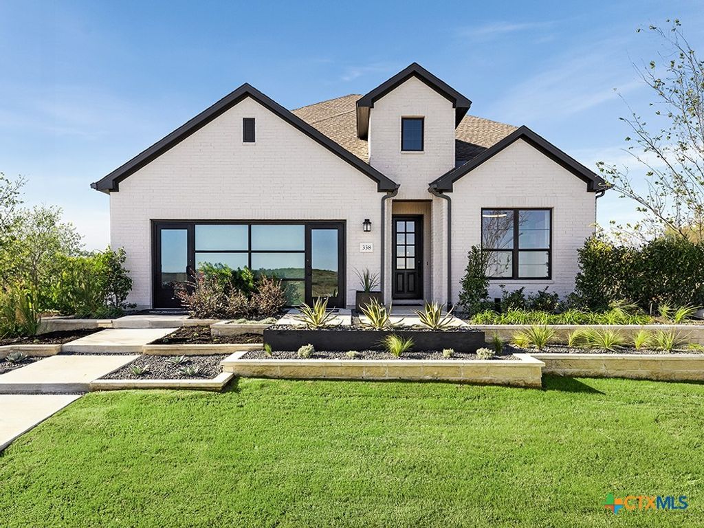 Photo of 338 Cleveland Way, New Braunfels, TX 78130 (MLS # 612218)