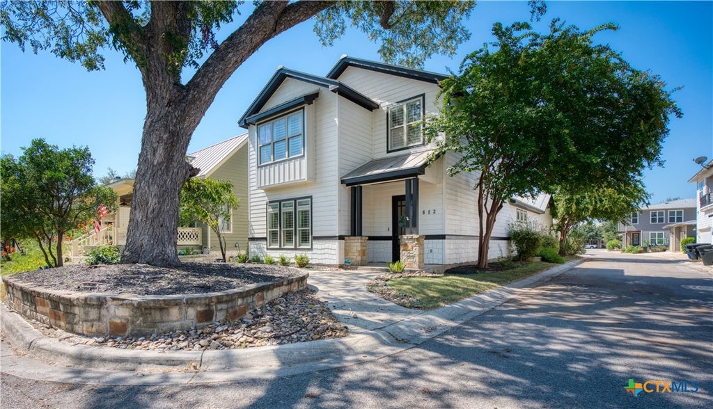 Photo of 613 Springs Nursery, New Braunfels, TX 78130 (MLS # 615774)