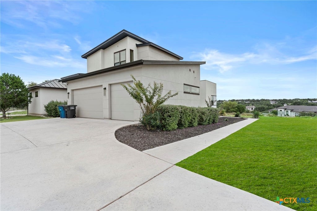 Photo of 1347 Bordeaux Lane, New Braunfels, TX 78132 (MLS # 615726)