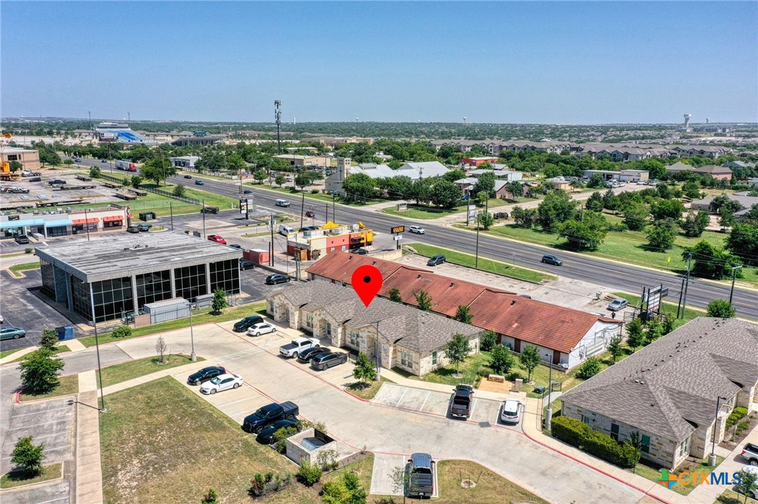 1009 W Pecan Street 201, 203, 205, 207, 209